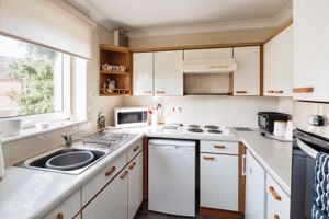 Kitchen- click for photo gallery